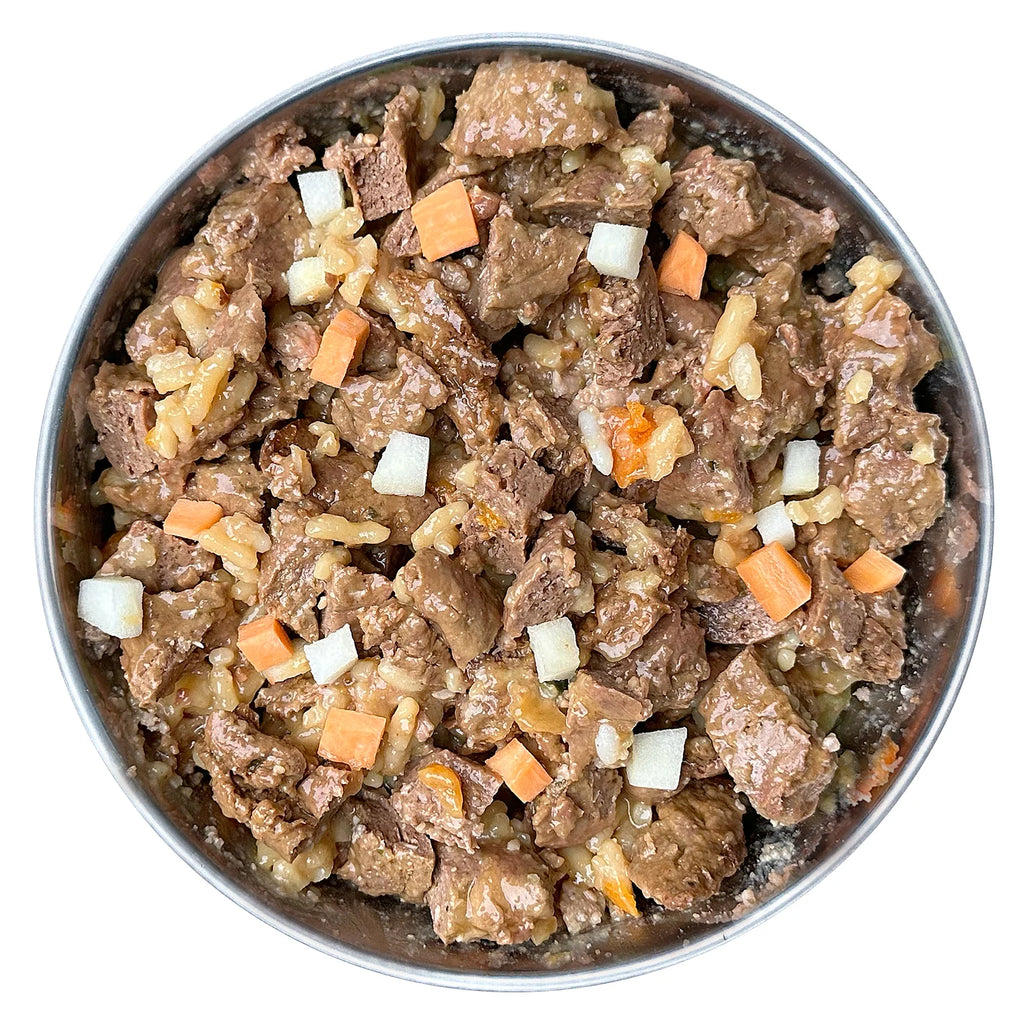 Conejo con arroz, zanahoria y arándanos